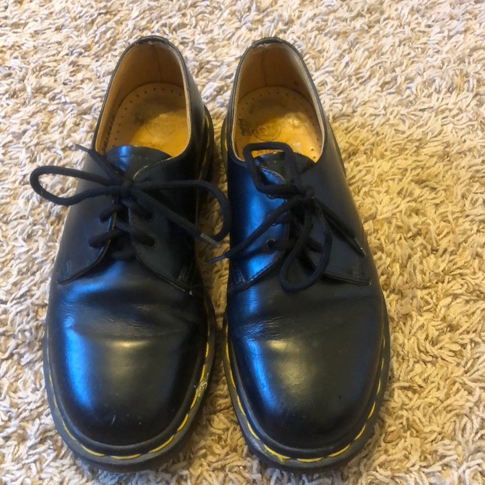 DR MARTENS